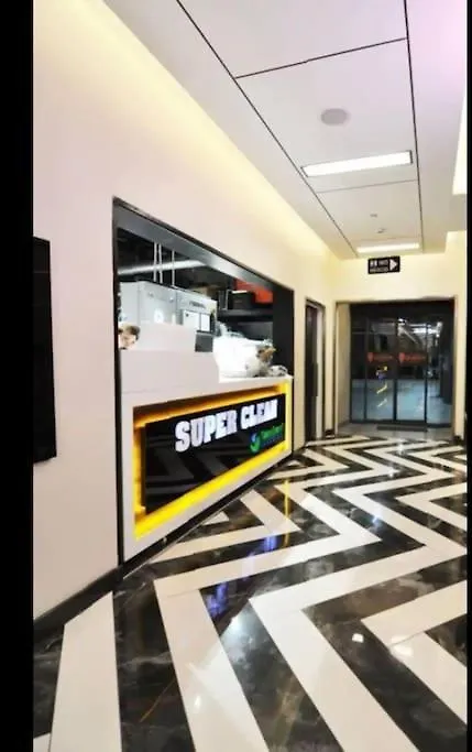איסטמבול Stylish Apt In Heart Of Sisli Floor 40 דירה